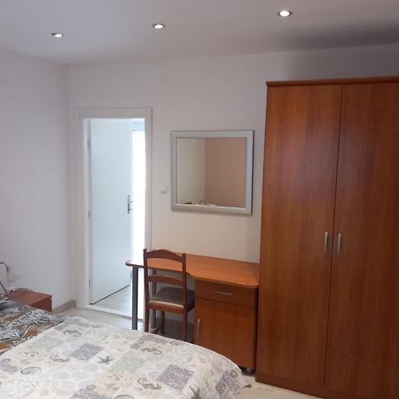 Mitan Apartman 图彻皮 外观 照片