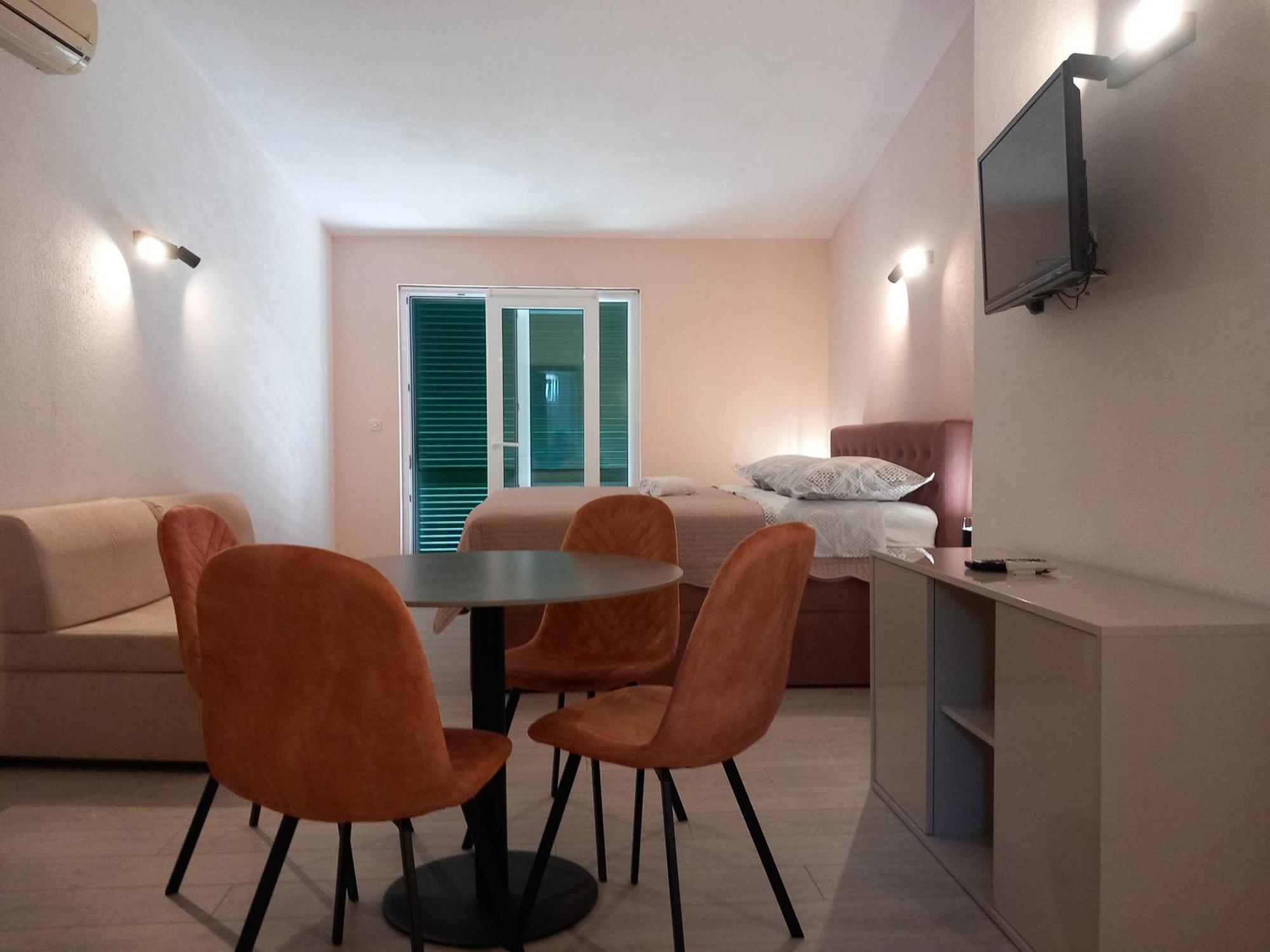 Mitan Apartman 图彻皮 外观 照片
